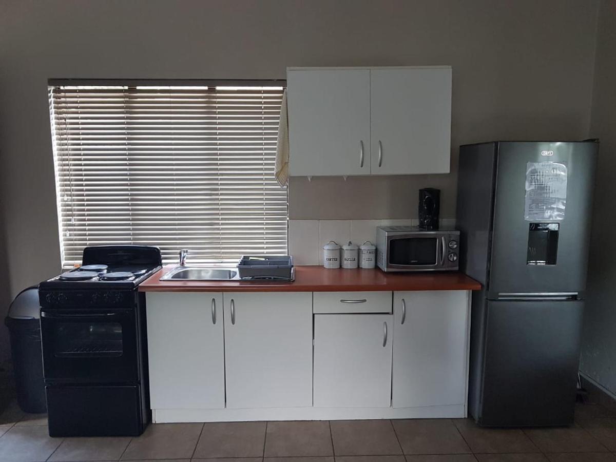 Private Apartments & Biz Stays Pretoria-Noord Zewnętrze zdjęcie